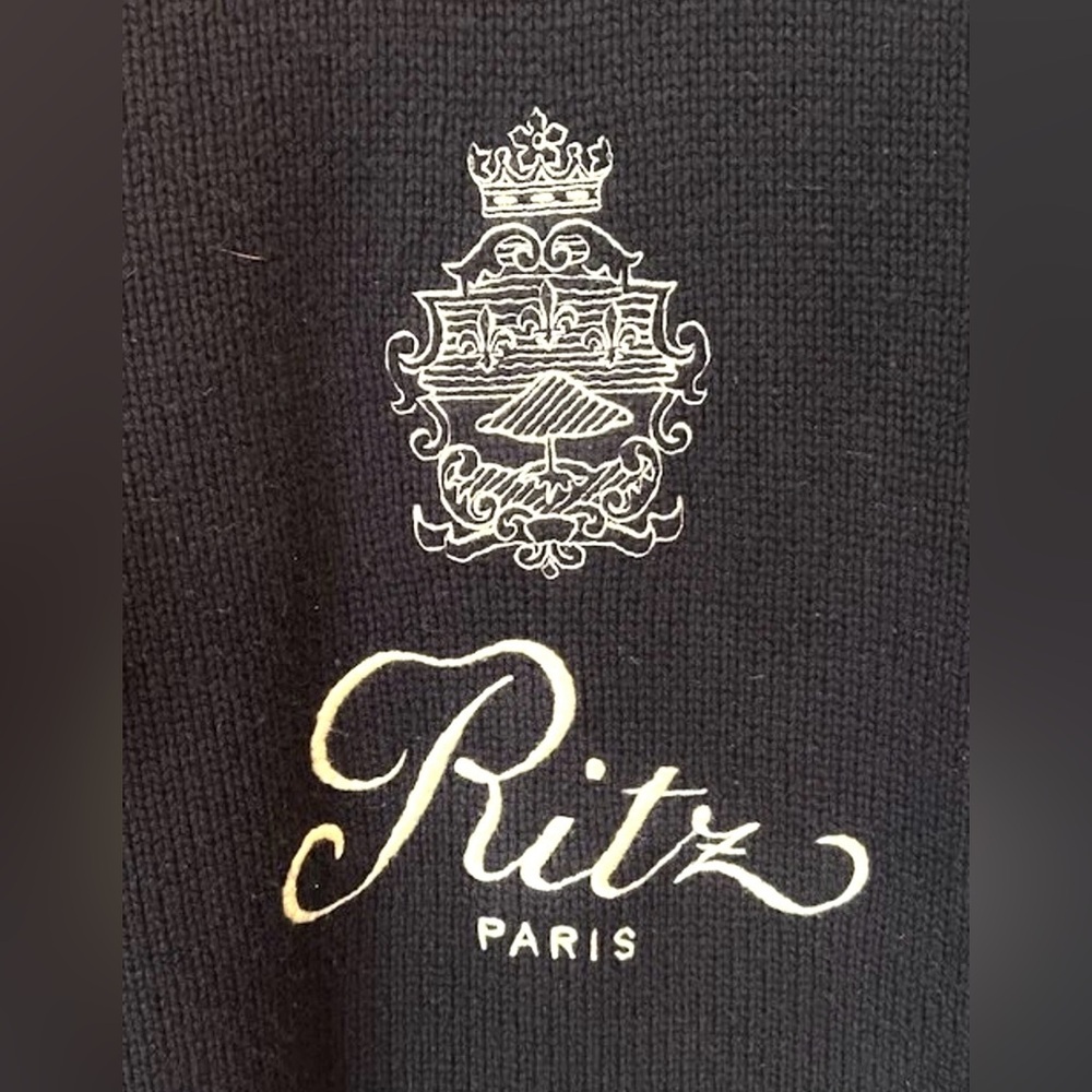 Frame Ritz Cashmere Crewneck Sweater in Navy Blue Large AUTHENTIC - Picture 4 of 5